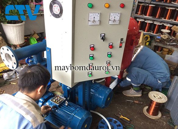 Lắp tủ điện cho hệ thống máy bơm tăng áp